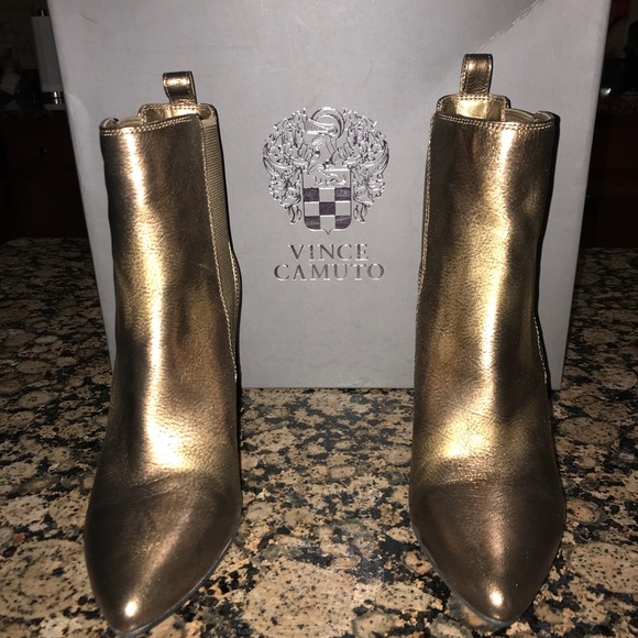 Vince Camuto boots - Picture 2 of 3